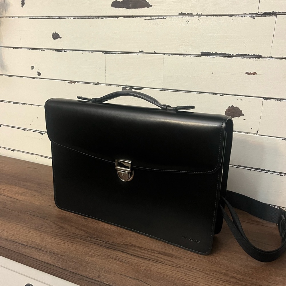⚠️CLEARANCE SALE⚠️ Jack Georges Black Leather Briefcase Laptop Bag - Picture 4 of 4